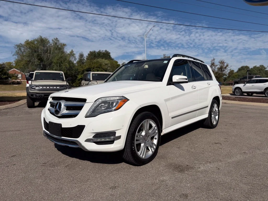 Used 2014 White Mercedes-Benz GLK 250 image 3