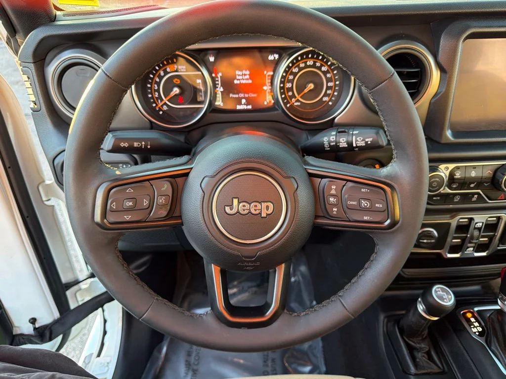 Used 2023 White Jeep Sport S image 30