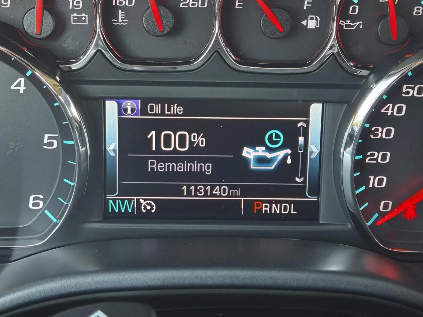 Used 2018 Quicksilver Metallic GMC 2WD Crew Cab 143.5 SLE image 22