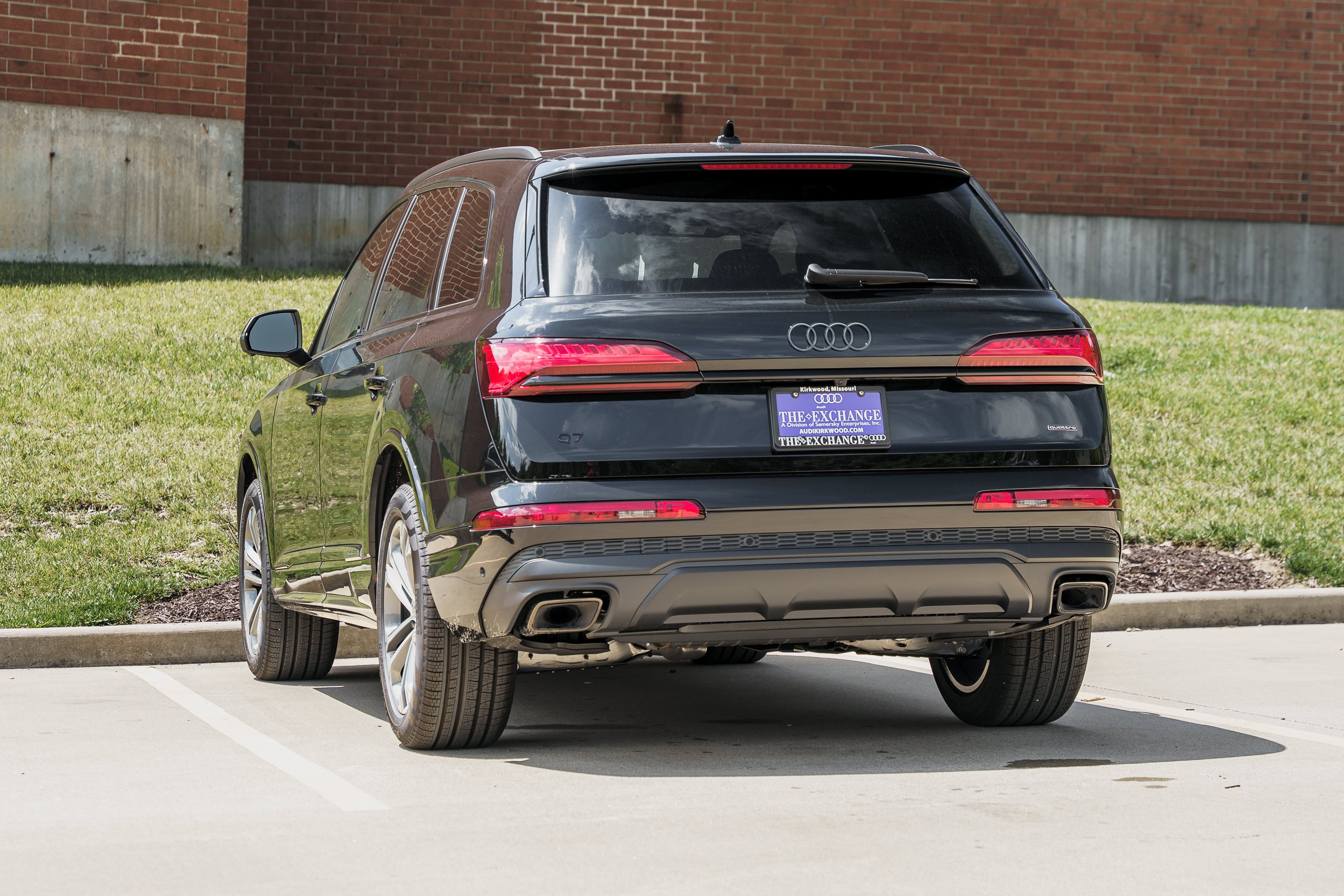 New 2026 MYTHOS BLACK Audi Premium image 5
