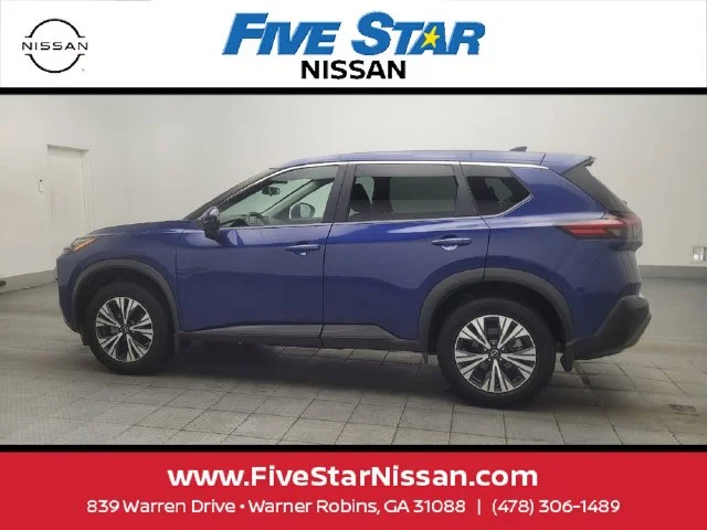 Used 2022 Blue Nissan SV image 9