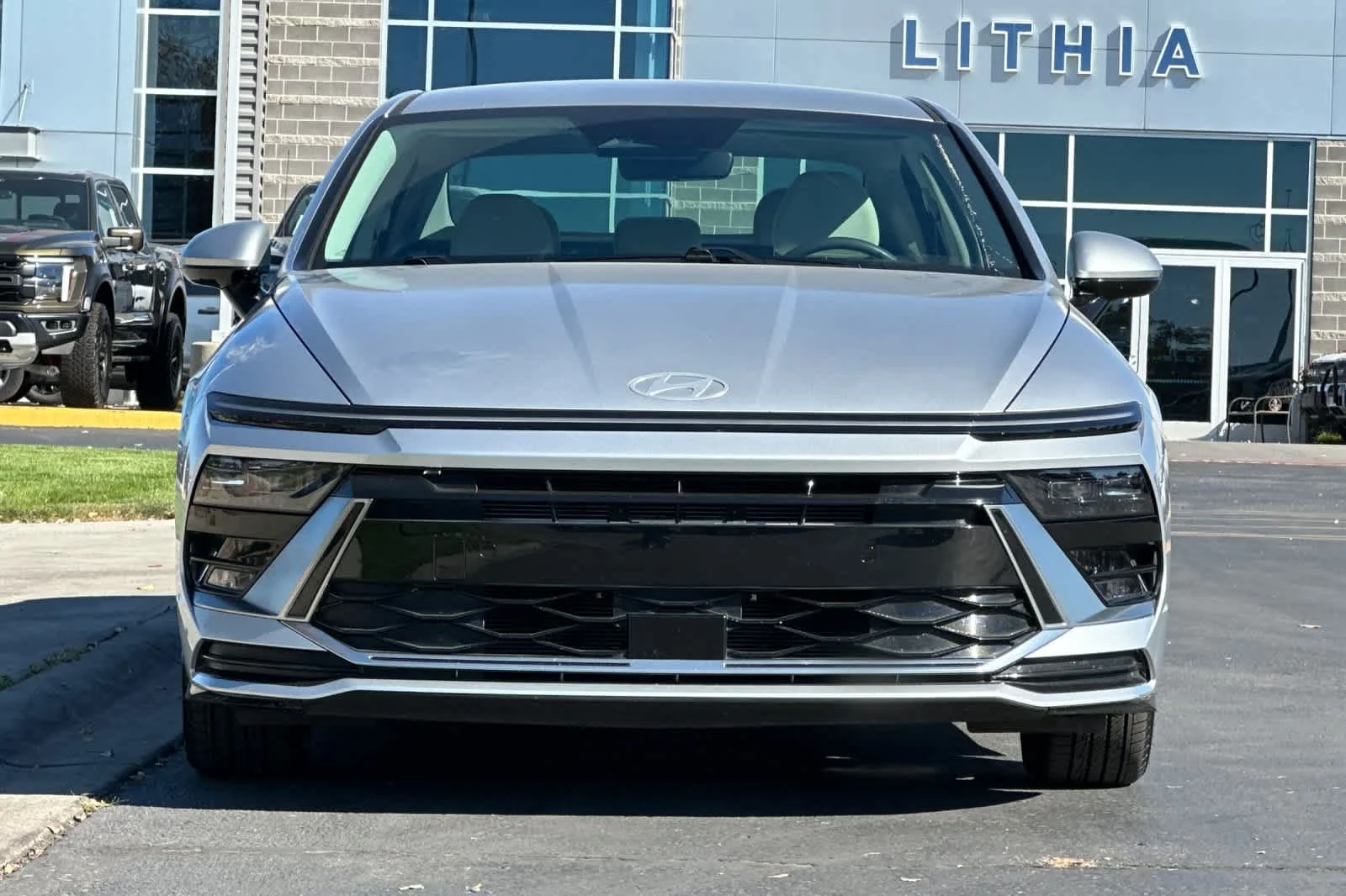 Certified Used 2025 Silver Hyundai SEL image 10