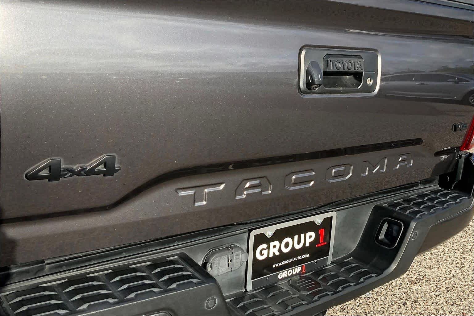 Used 2022 Magnetic Gray Metallic Toyota SR5 image 30