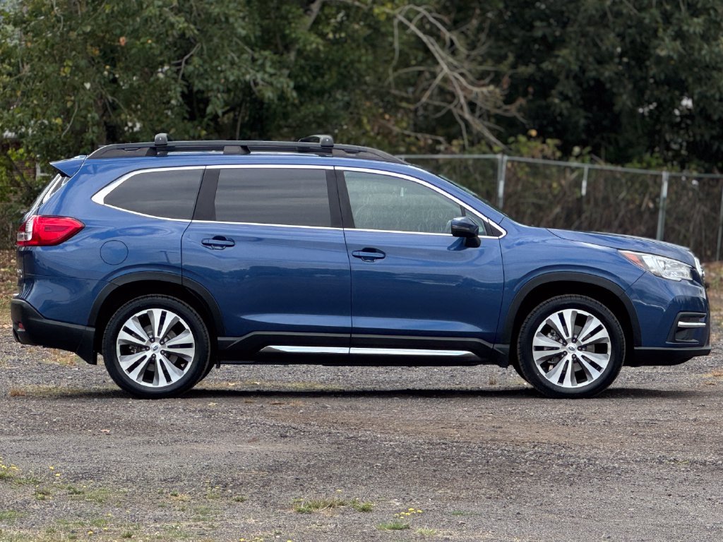 Used 2021 Abyss Blue Pearl Subaru Limited image 8