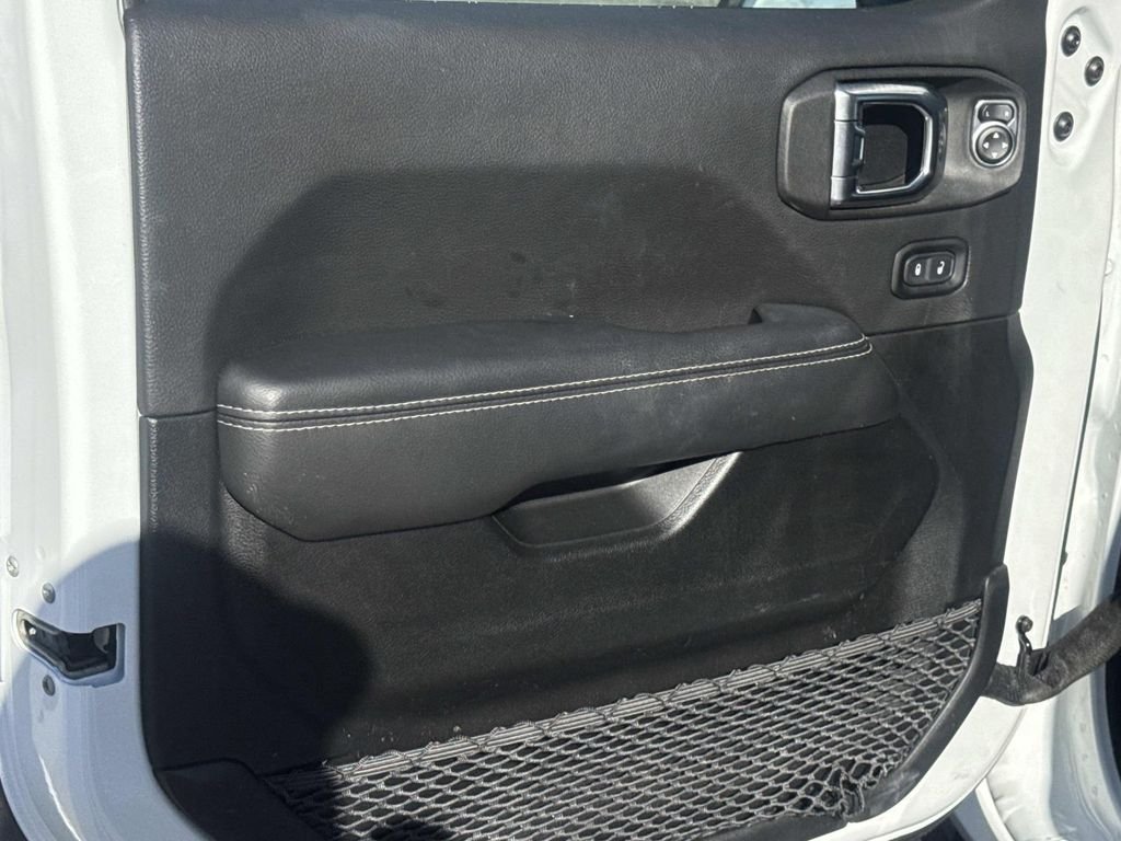 Used 2023 Bright White Clearcoat Jeep Sahara image 21