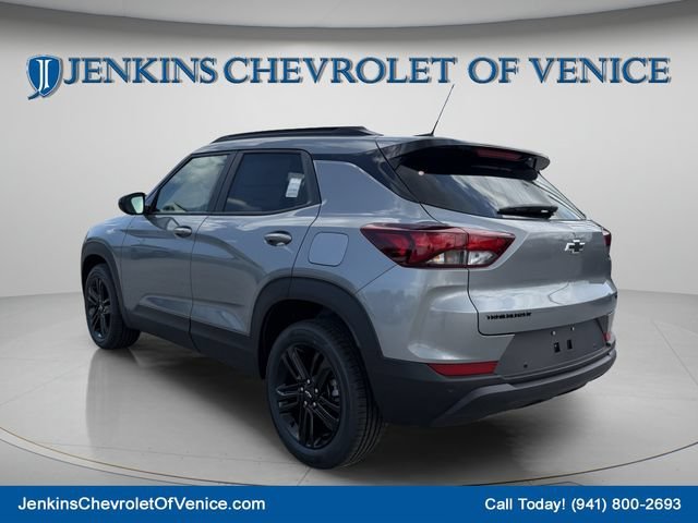 New 2026 Sterling Gray Metallic Chevrolet LT image 7