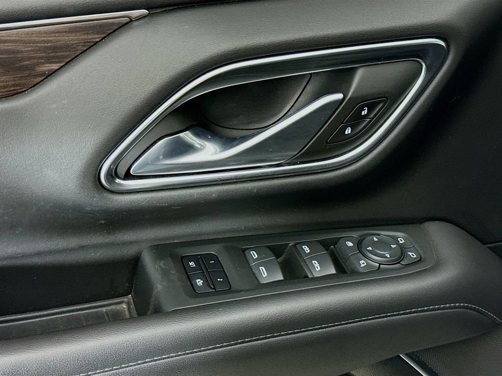 Used 2022 Black Chevrolet LT image 18