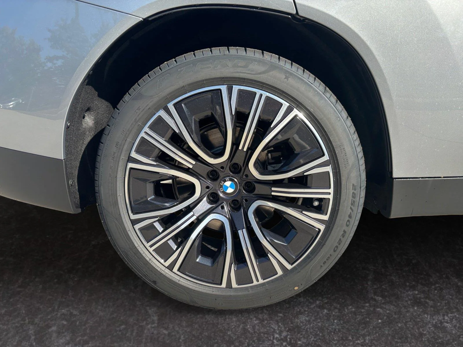 New 2026 Skyscraper Grey Metallic BMW 30 xDrive image 28