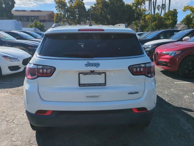 Used 2019 White Clearcoat Jeep Latitude image 6