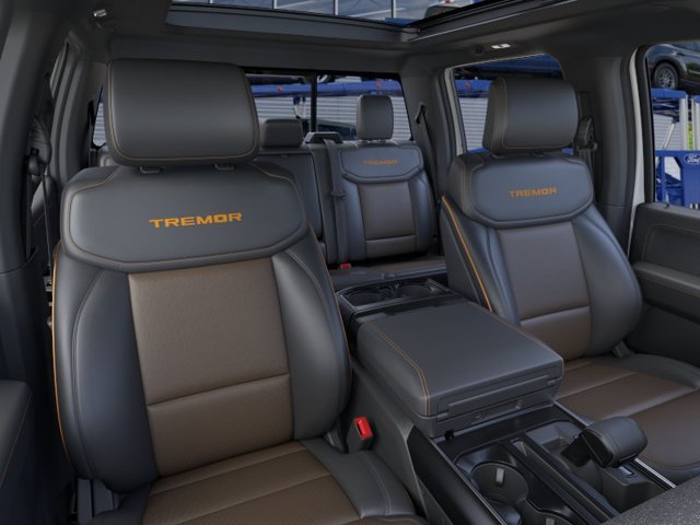 New 2026 Oxford White Ford Tremor image 32