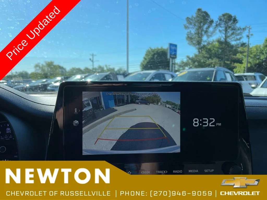 Used 2023 White Kia GT-Line image 12