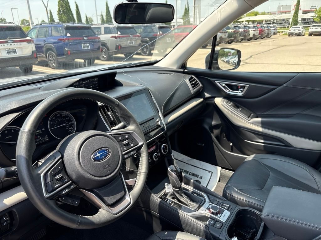 Used 2023 Silver Subaru Limited image 4