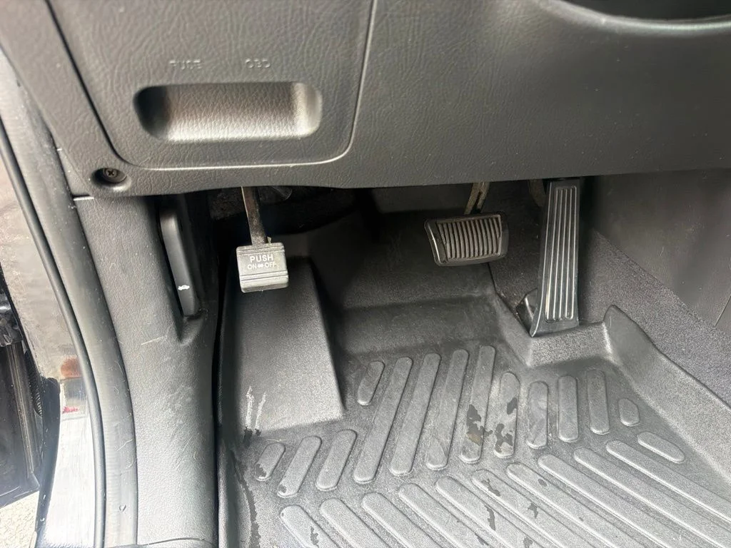 Used 2015 Black Kia LX image 27