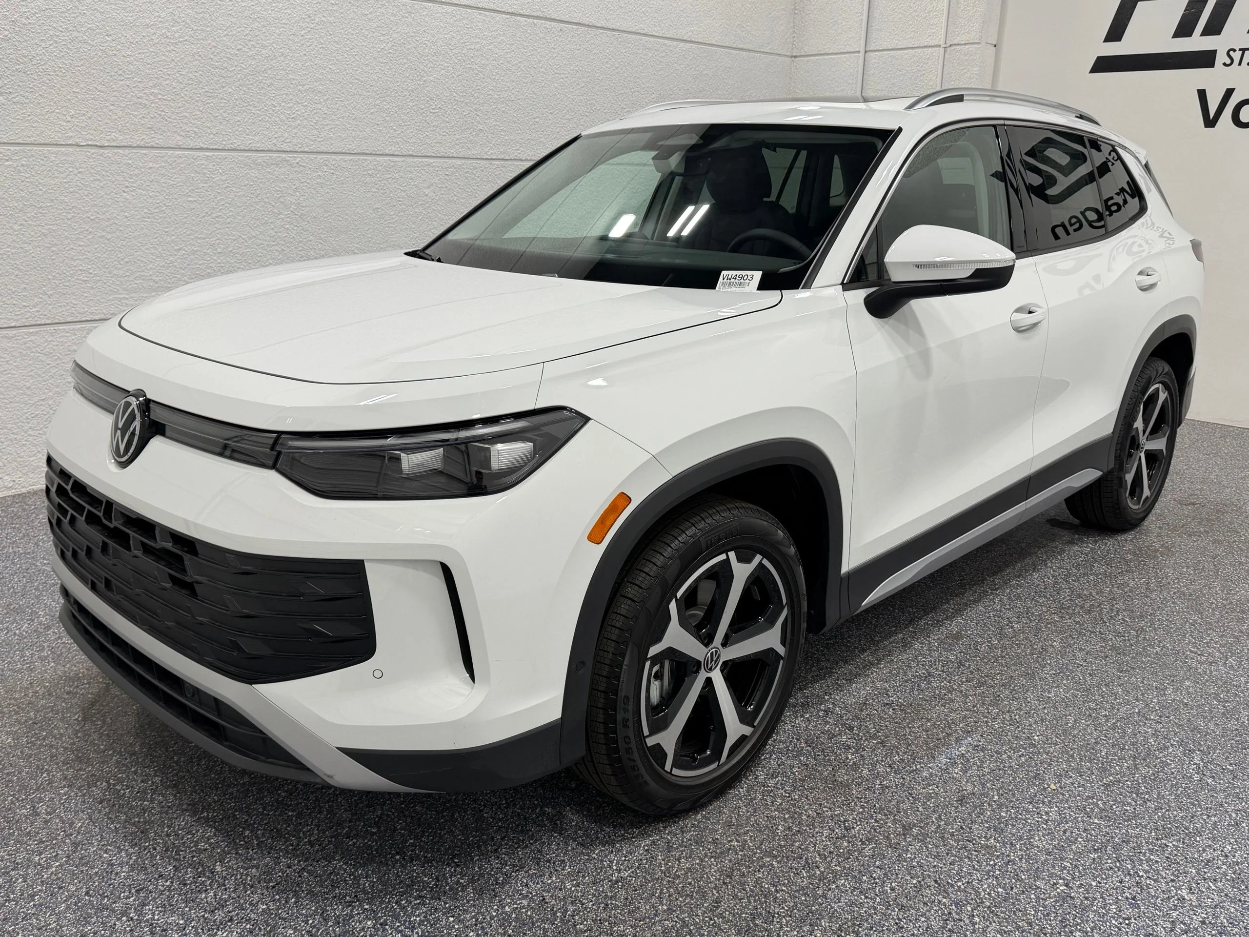 New 2026 White Volkswagen SE image 1