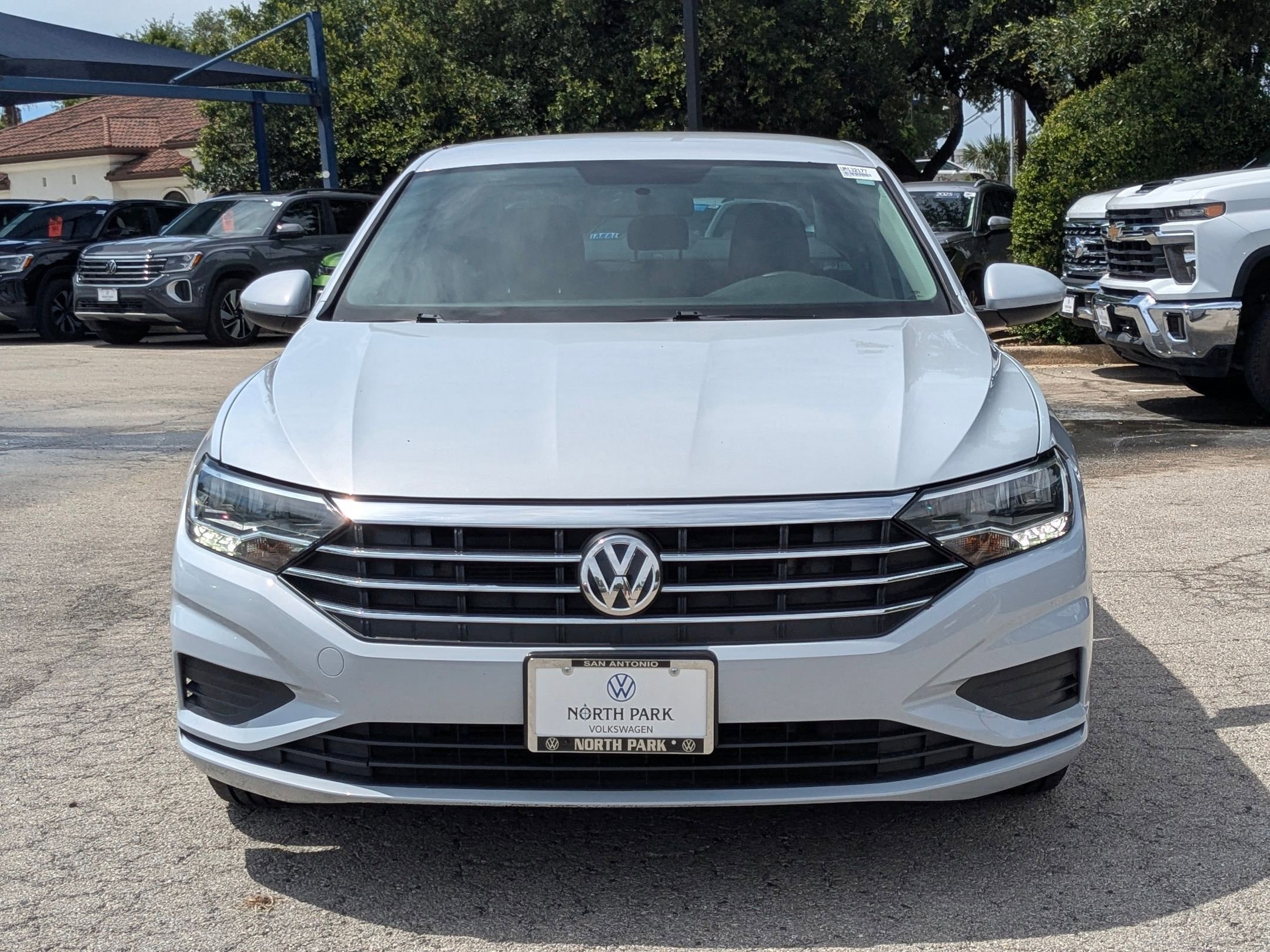 Used 2019 White Silver Metallic Volkswagen 1.4T S image 8