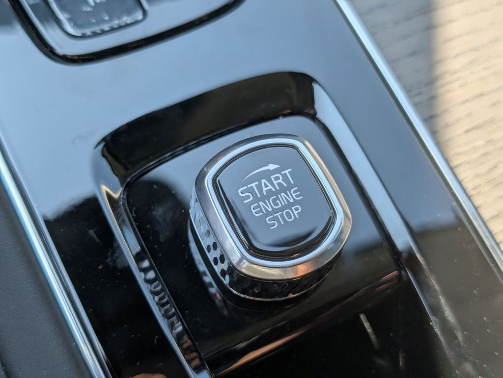 2026 Volvo XC90 Ultra - Photo 21