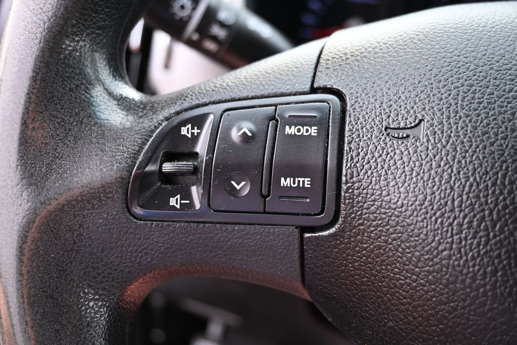 Used 2016 Twilight Blue Kia LX image 27