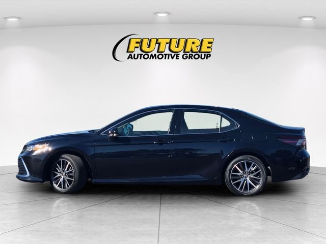 Used 2024 Black Toyota XLE image 7