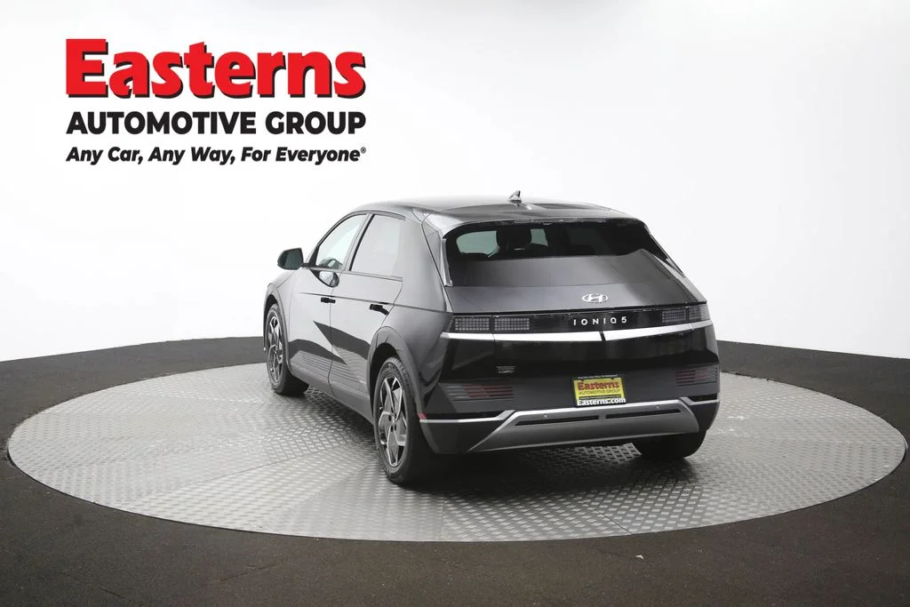 Used 2024 Black Hyundai SEL image 62