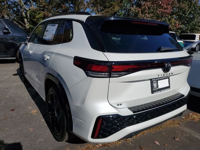 New 2026 White Volkswagen 2.0T SE R-Line Black image 6
