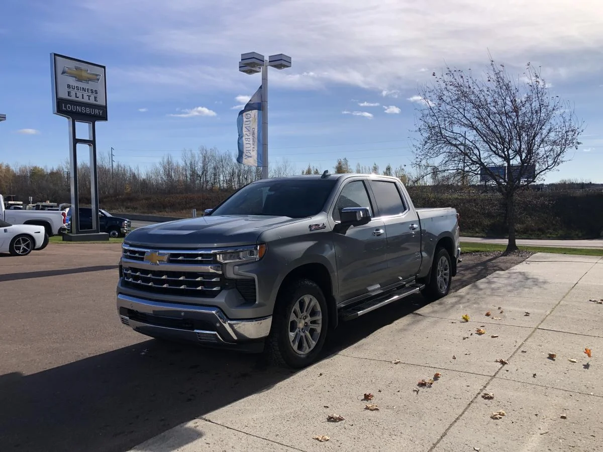 Used 2026 Grey Chevrolet 4WD Crew Cab 147" LTZ image 4