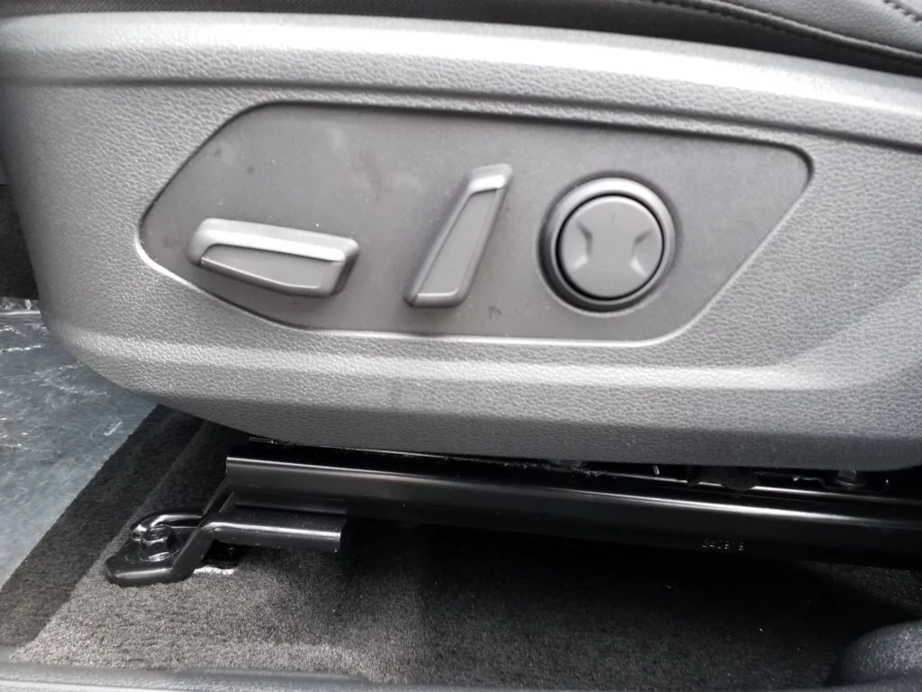 2026 Kia Sportage SX - Photo 14