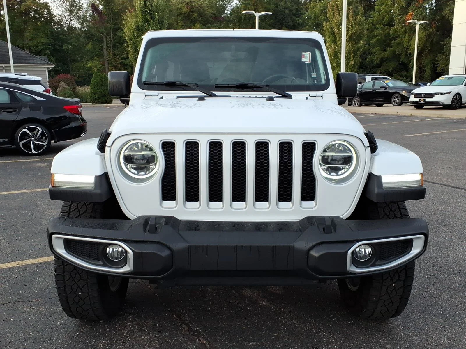Used 2020 Bright White Clearcoat Jeep Sahara image 2