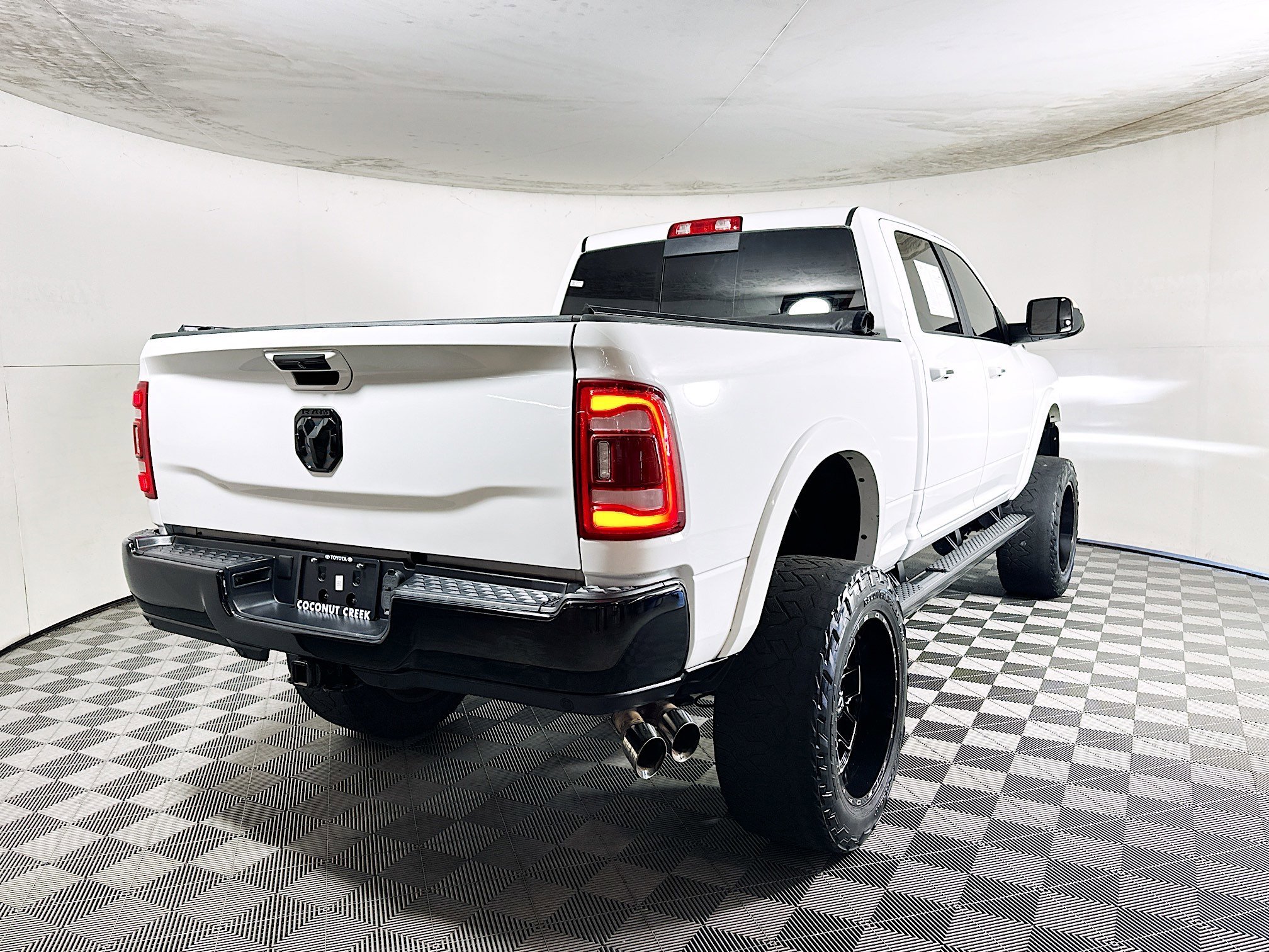 2022 Ram 2500 thumbnail 5