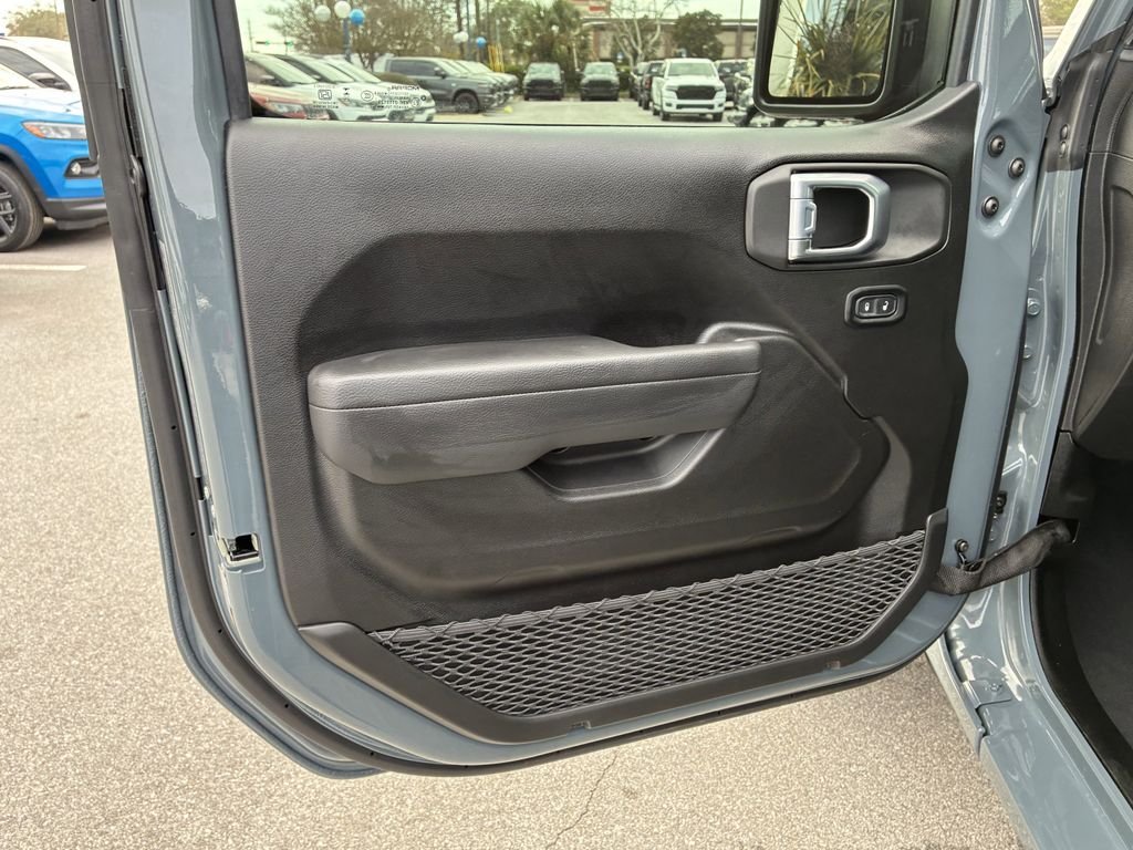 New 2026 Anvil Clear-Coat Exterior Paint Jeep Sport image 14