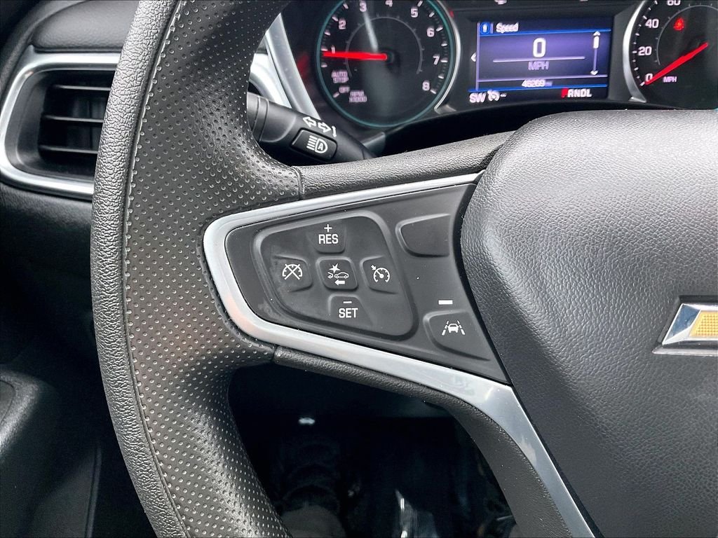 Used 2022 White Chevrolet LT image 21