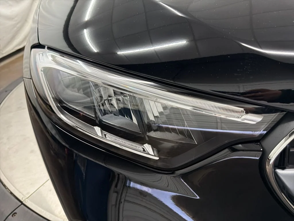 Used 2026 Black Mercedes-Benz GLC 300 image 10