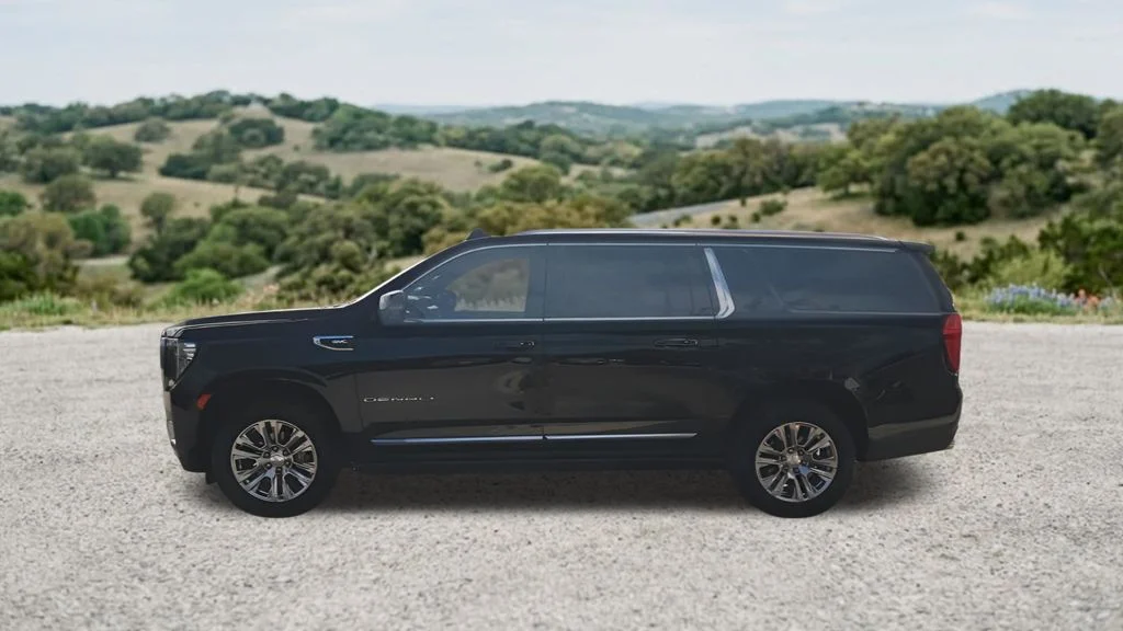 Used 2023 Black GMC Denali image 5