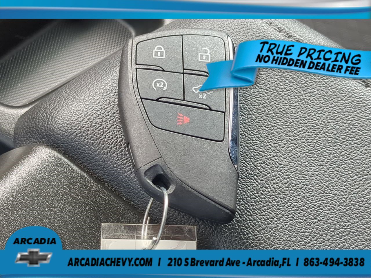 Used 2025 Summit White Chevrolet Custom image 28