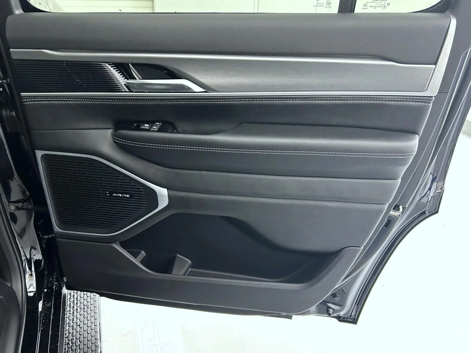 New 2026 Black Jeep  image 17
