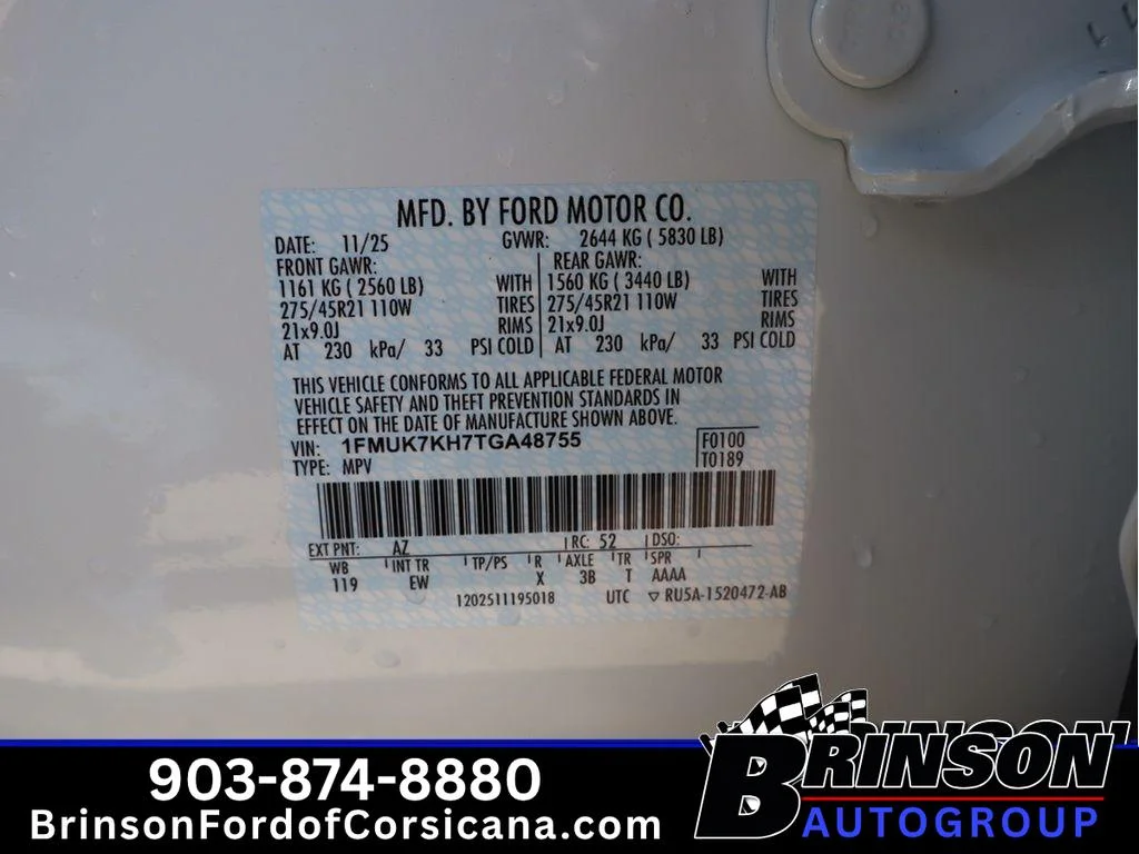 New 2026 Star White Metallic Tri-Coat Ford ST-Line image 21