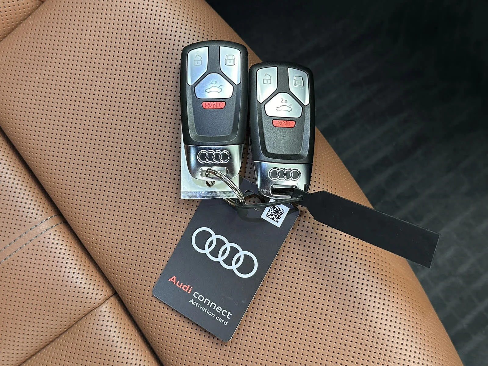 Used 2024 Daytona Gray Pearl Effect/Black Roof Audi S line Premium Plus image 39