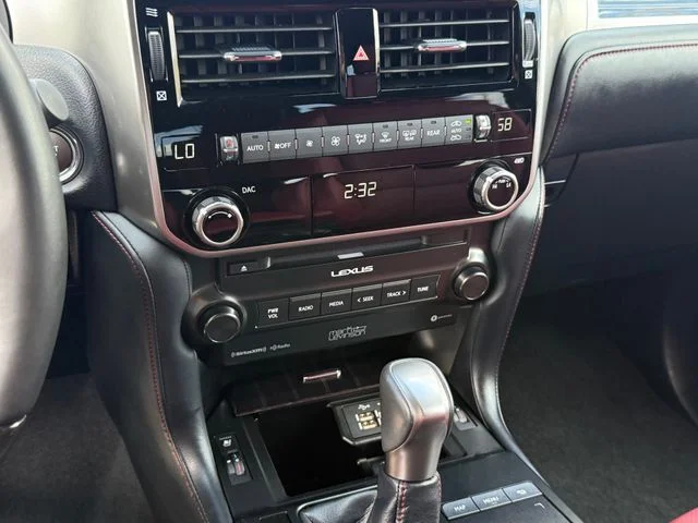 Used 2023 White Lexus 460 image 17
