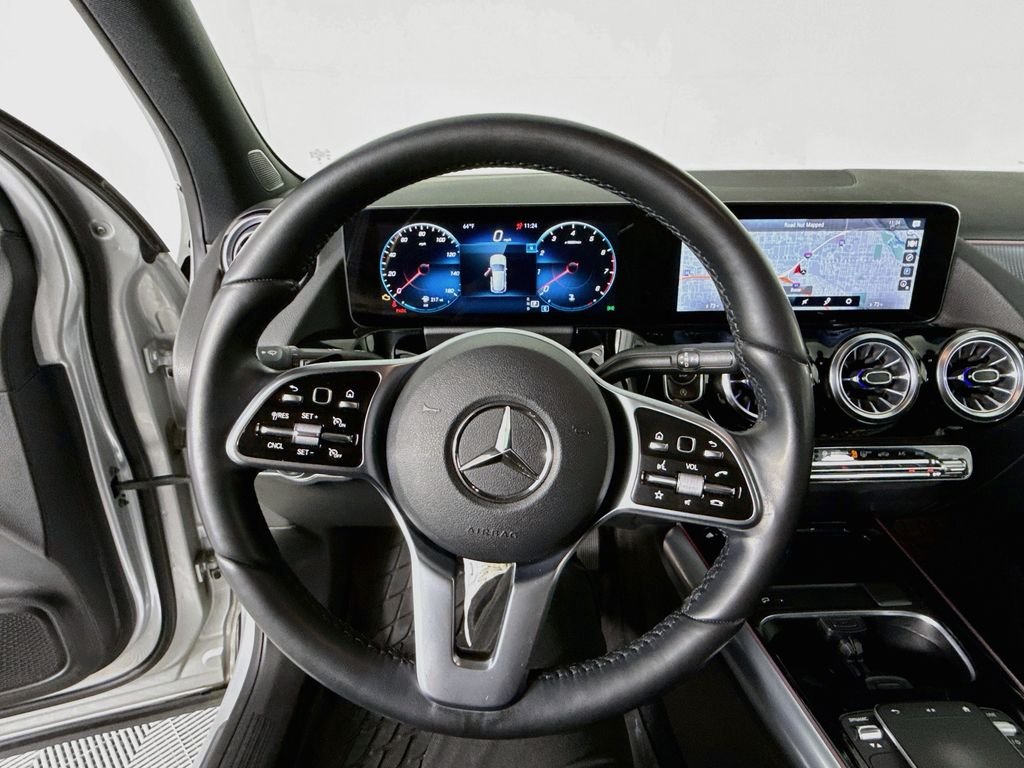 Used 2023 Silver Mercedes-Benz GLA 250 image 12