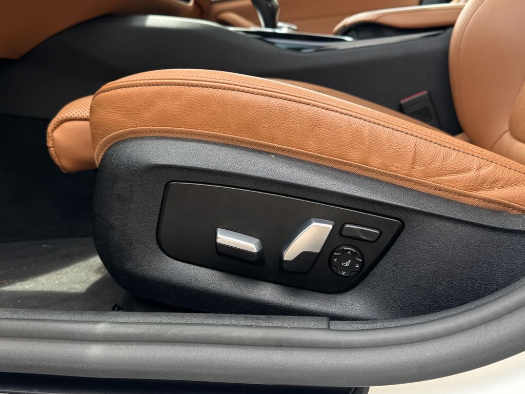 2021 BMW 5 Series 530i - Photo 28