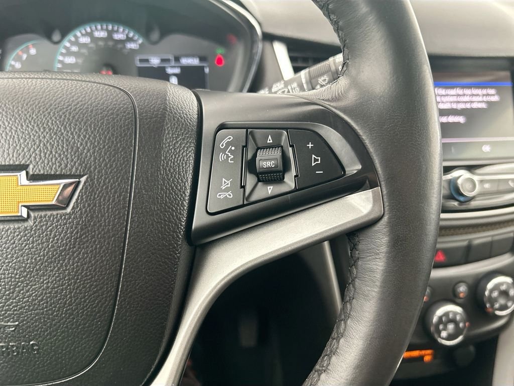 Used 2022 Black Metallic Chevrolet LT image 12