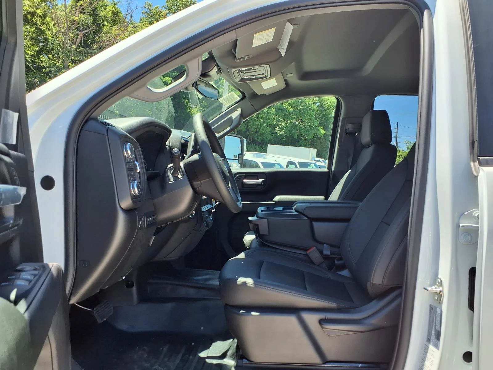 New 2026 Summit White GMC Pro image 20