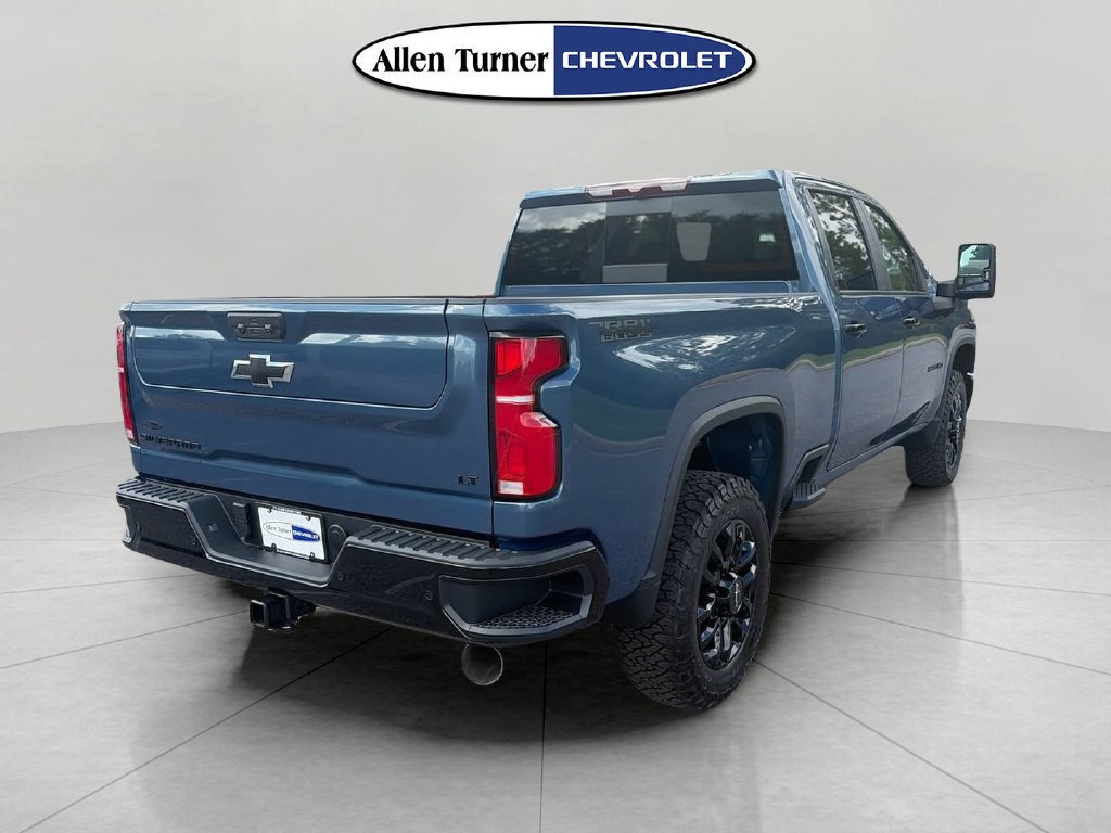New 2026 Lakeshore Blue Metallic Chevrolet LT image 4