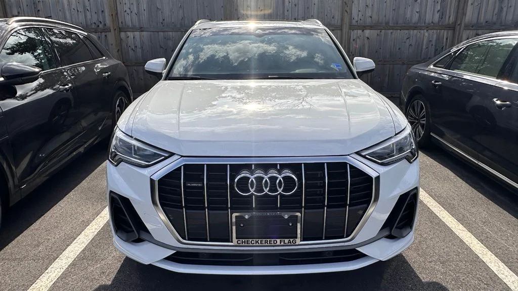 Used 2023 Ibis White Audi Premium image 12
