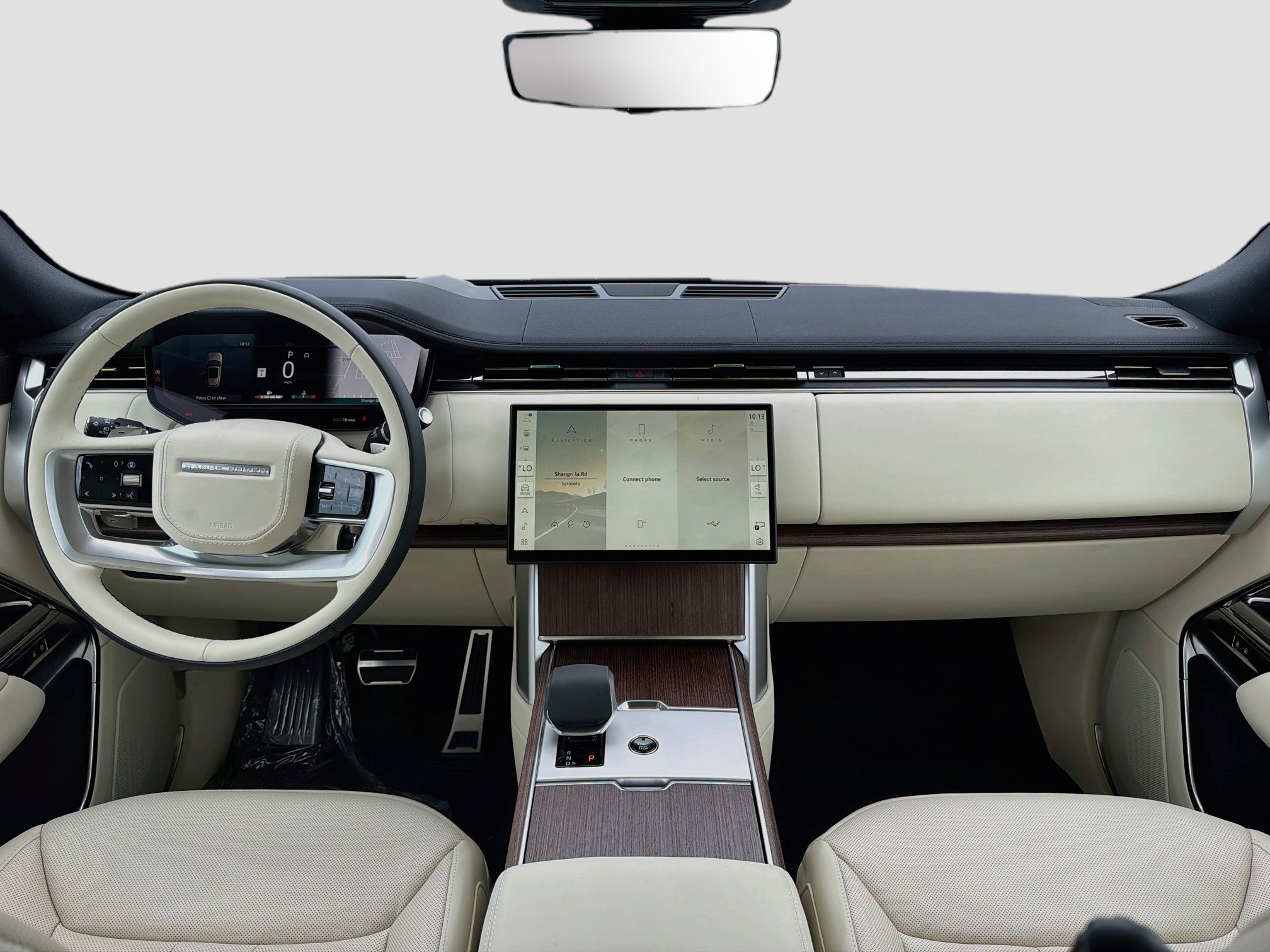 New 2026 Charente Grey Land Rover SE image 17
