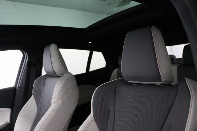 2025 BMW X2 28i - Photo 11