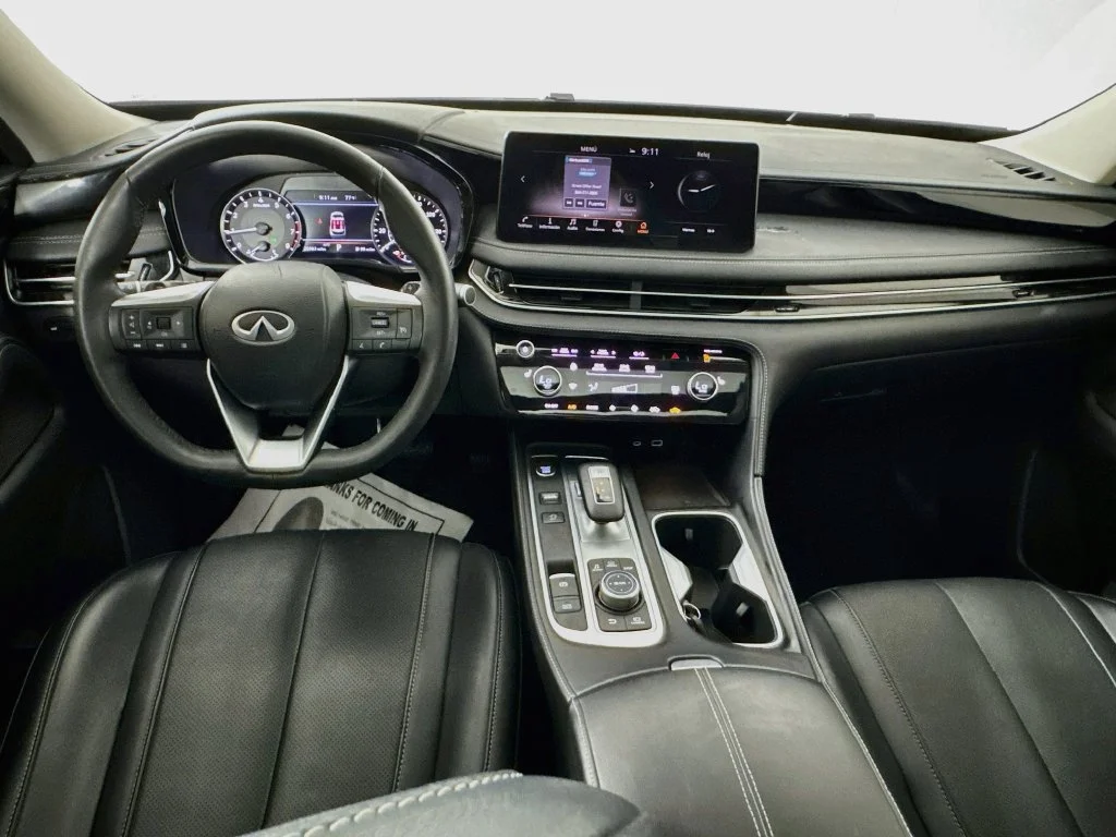 Certified Used 2023 White INFINITI PURE image 30