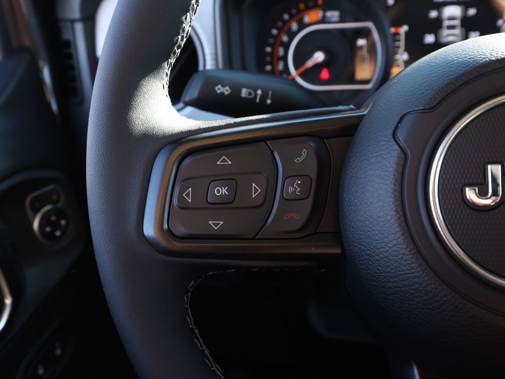 New 2026 Granite Crystal Metallic Clear-Coat Exterior Paint Jeep Willys image 25