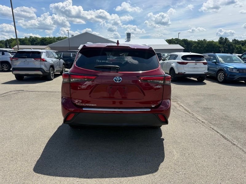 Used 2023 Red Toyota XLE image 7