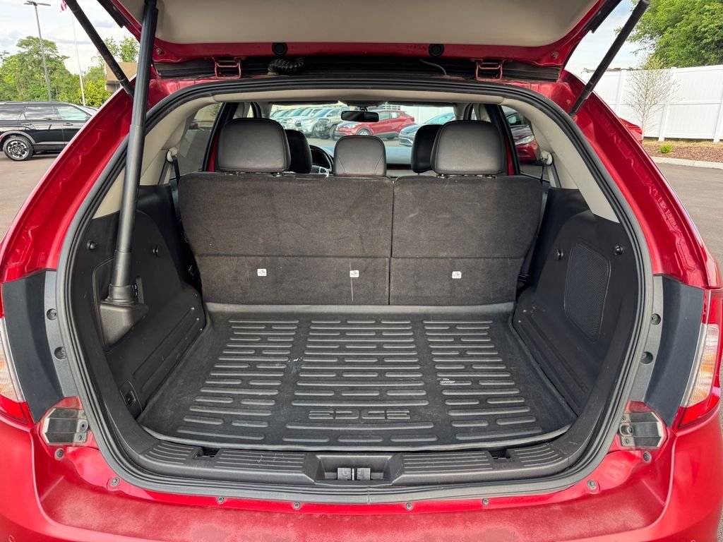 Used 2012 Red Ford Limited image 16