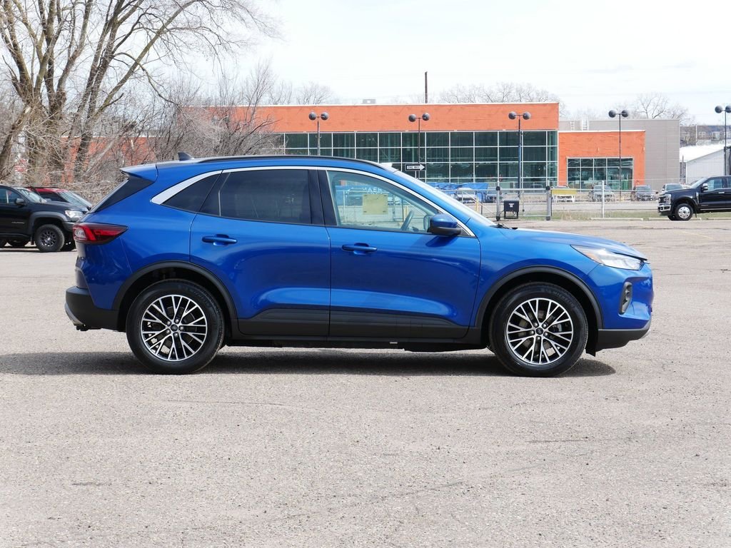 Used 2023 Ford Escape PHEV with VIN 1FMCU0E12PUB39662 for sale in White Bear Lake, Minnesota
